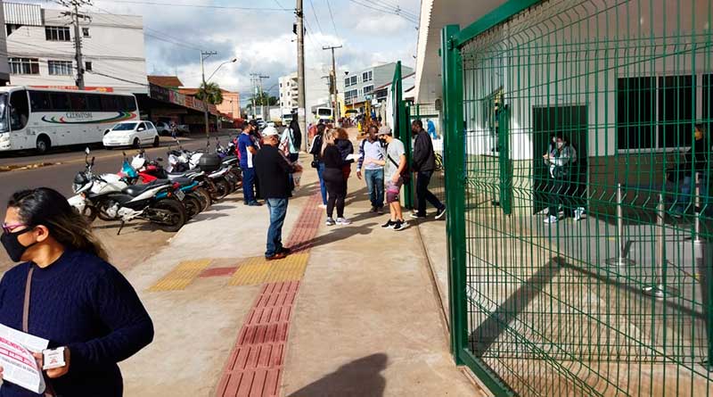 Sindicato dos Empregados em Estabelecimentos BancÃ¡rios de Erechim e  RegiÃ£o :: Notícias BB reduz horário de agências e abre mais cedo para  atender aposentados